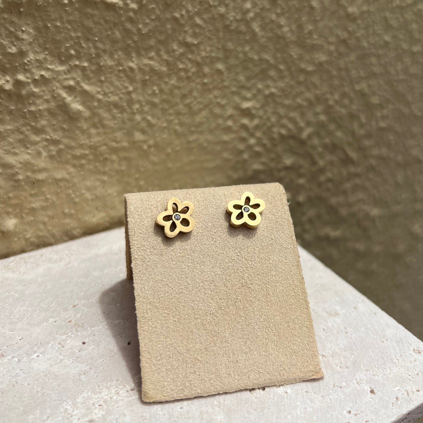 Dainty studs
