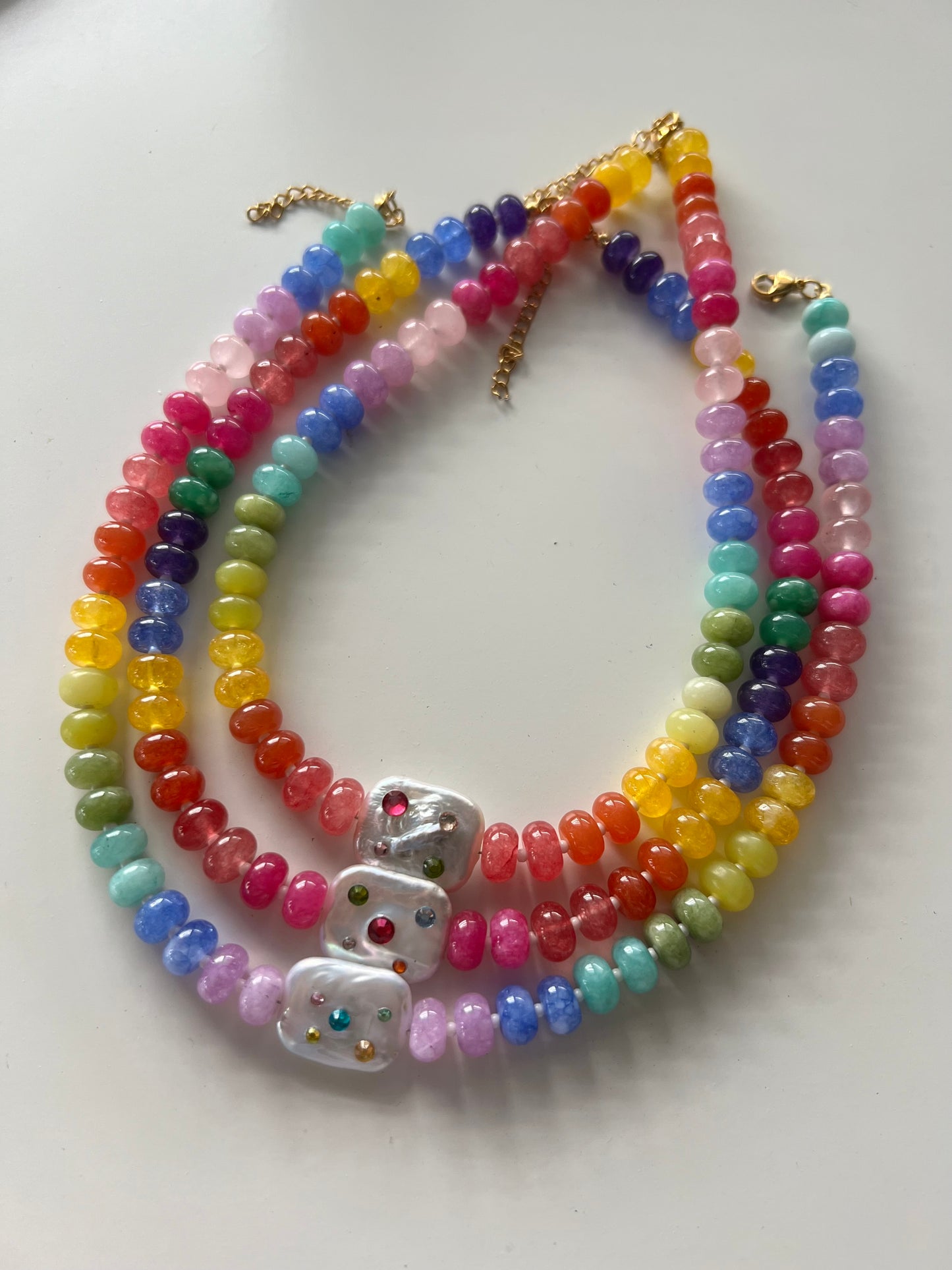 Rainbow choker