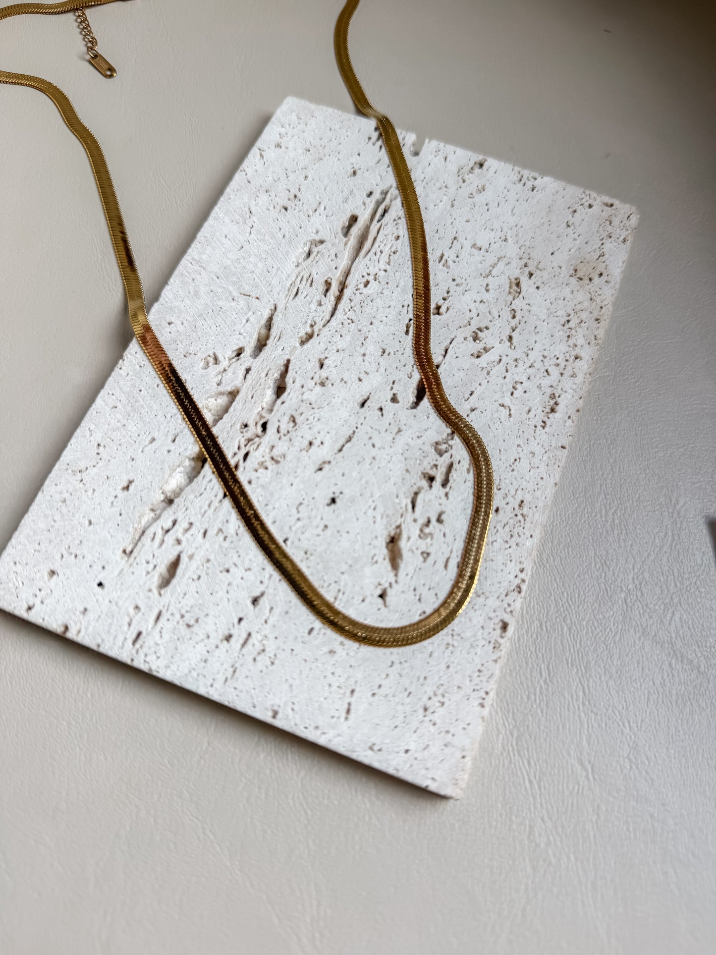 Snake chain necklace 23”