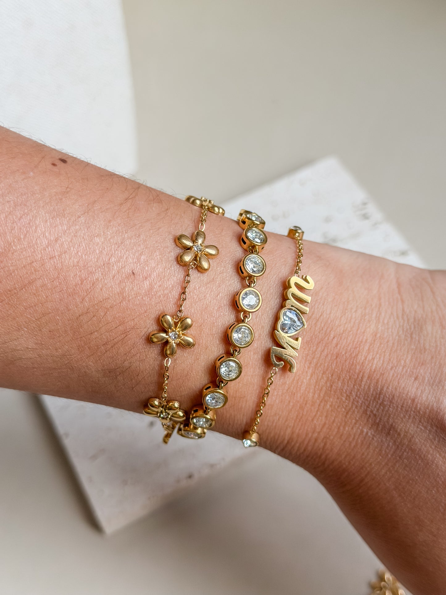 Flower bracelet