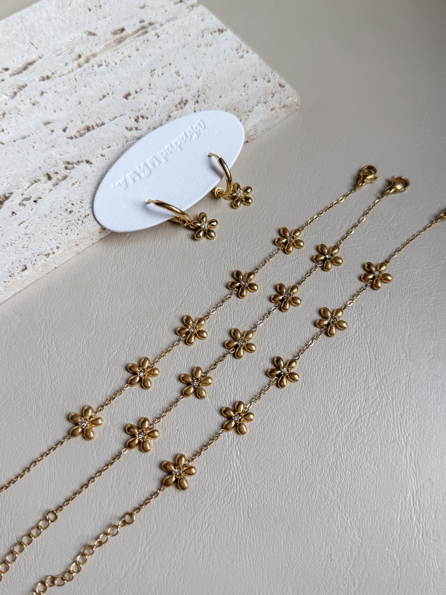 Flower bracelet