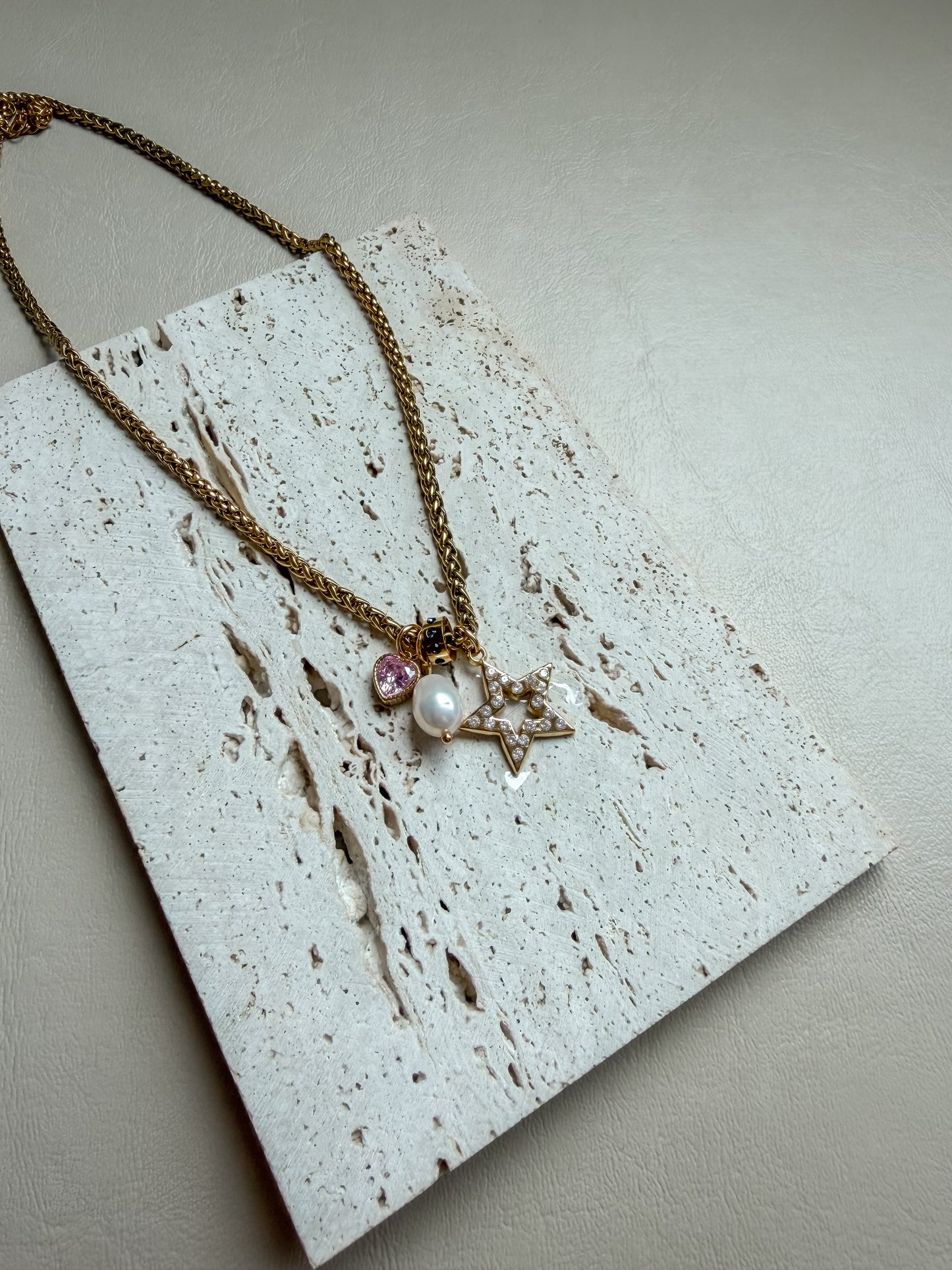 Charm star necklace