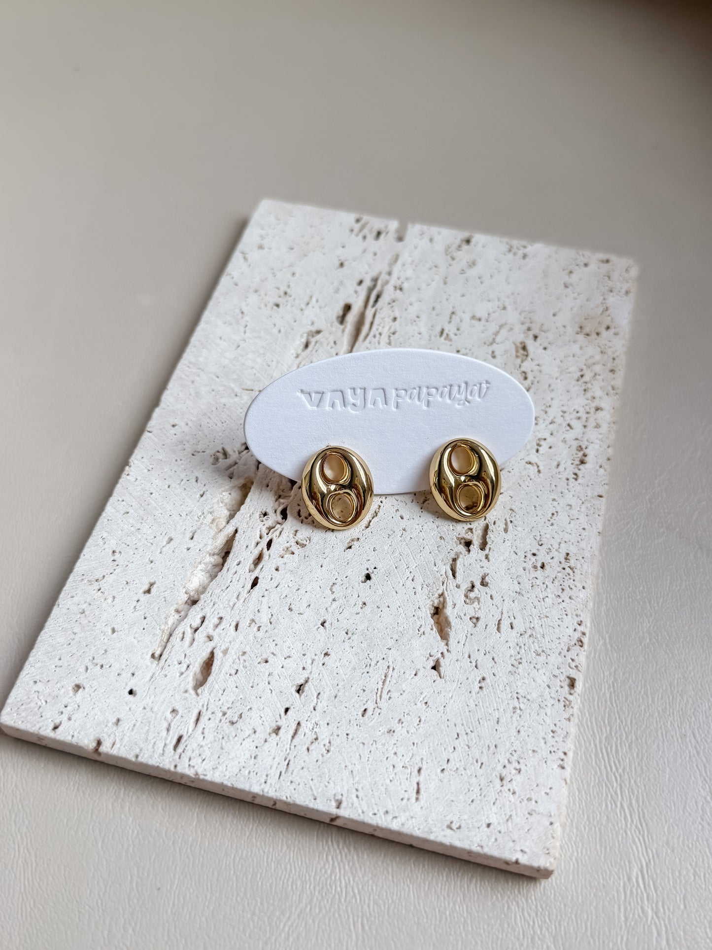 GG studs earrings