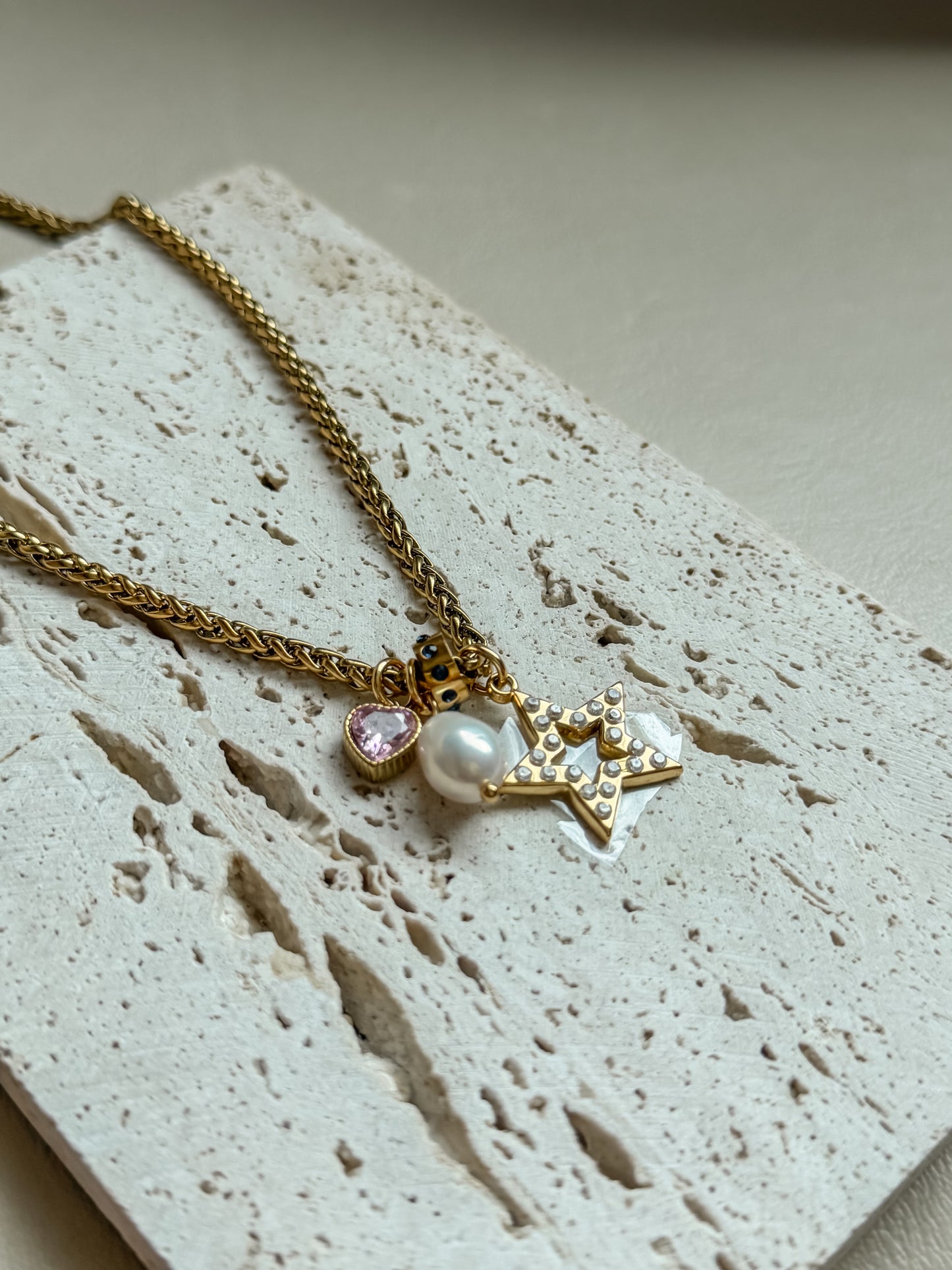 Charm star necklace