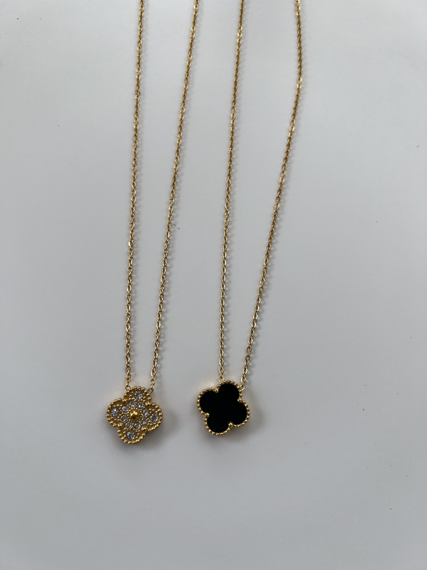 Clover reversible necklace