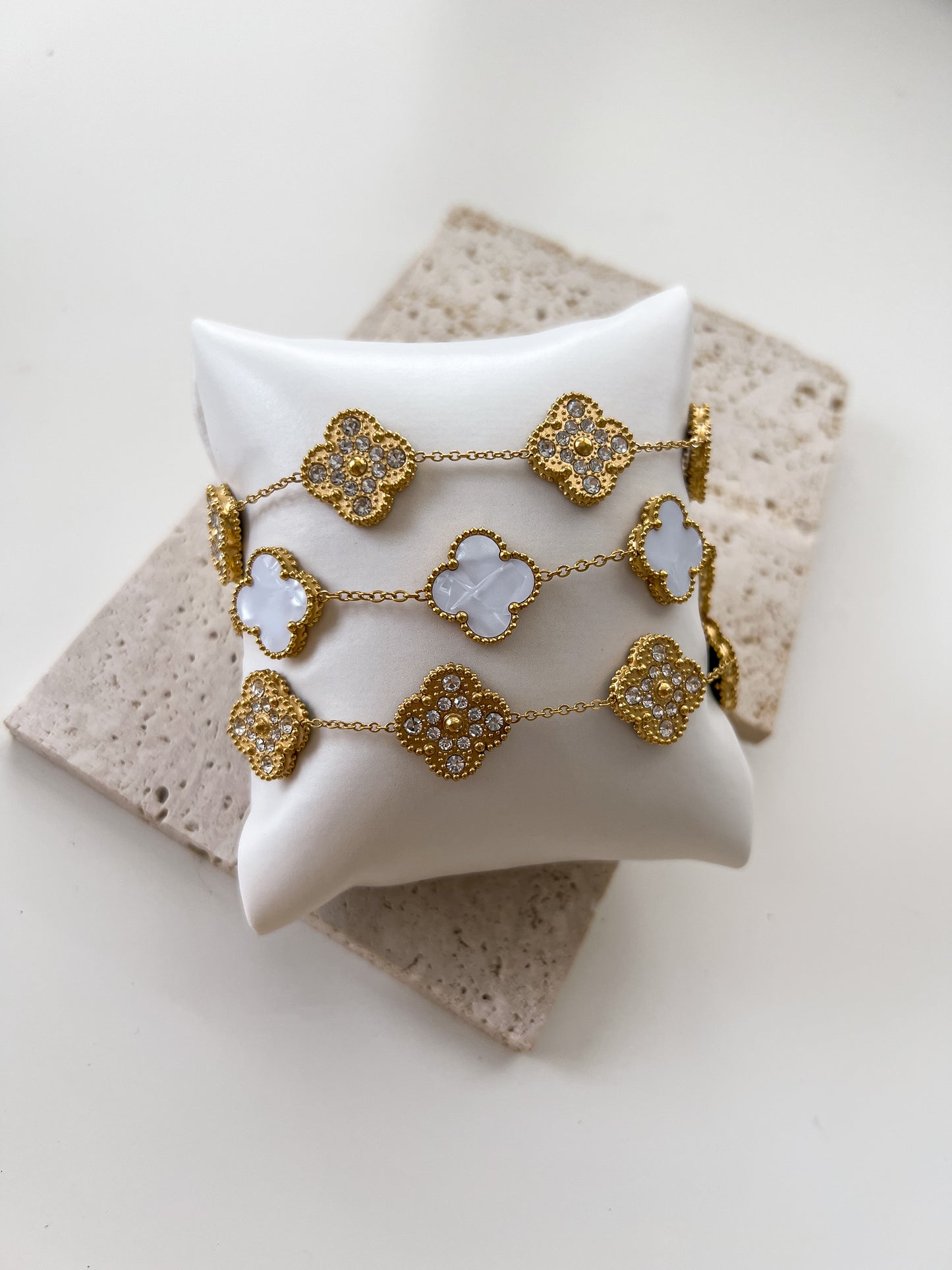 Clover bracelet reversible