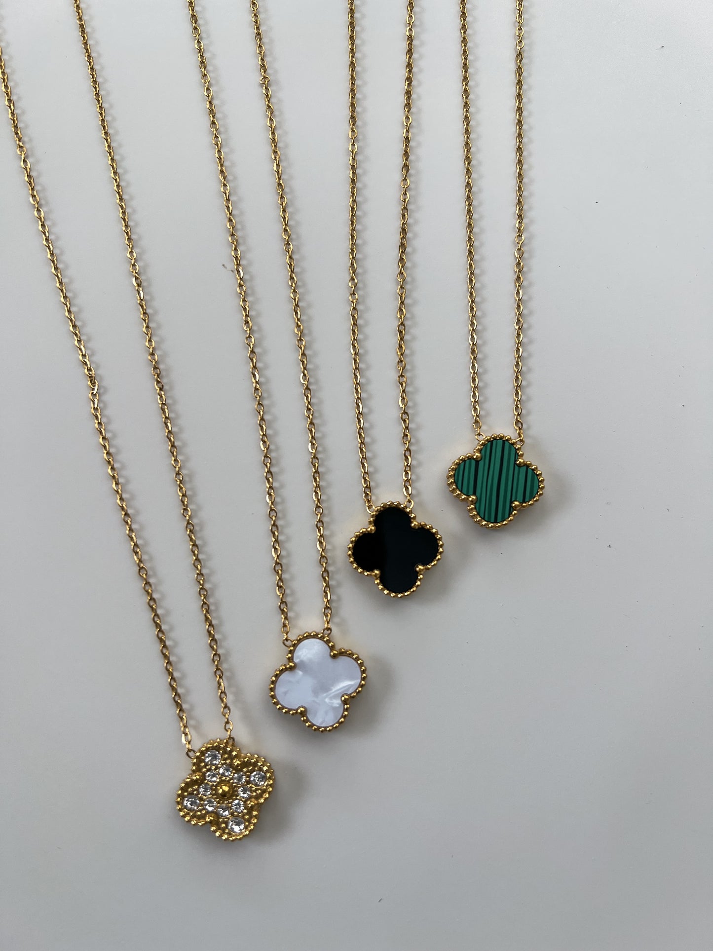 Clover reversible necklace