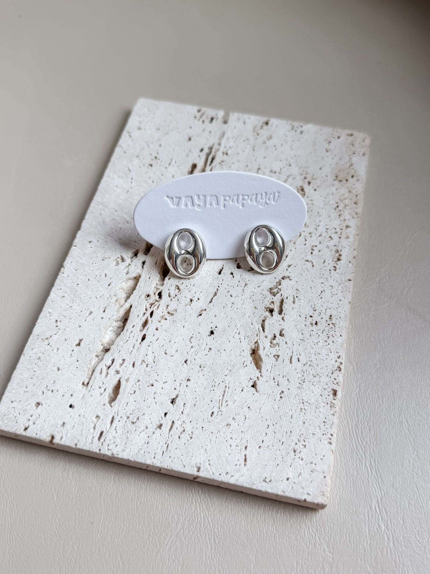 GG studs earrings
