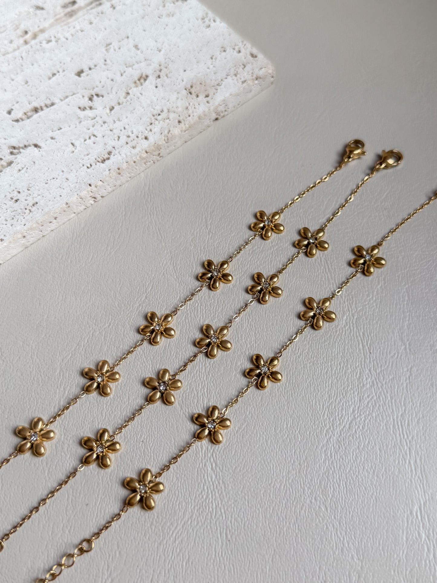 Flower bracelet