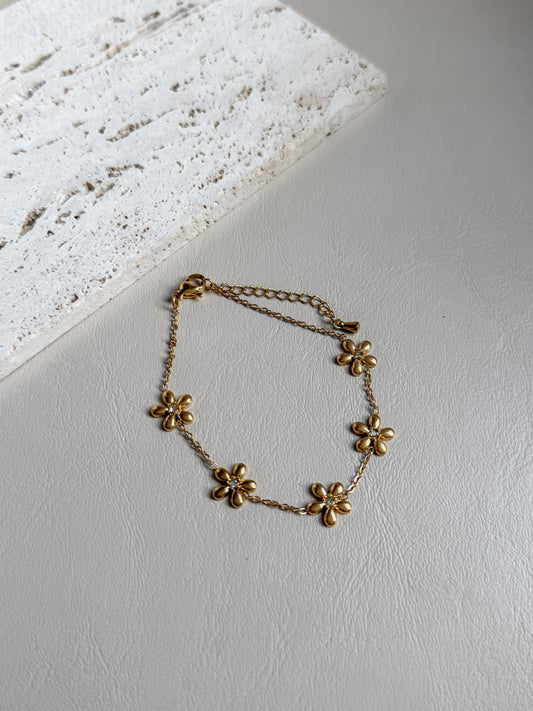 Flower bracelet