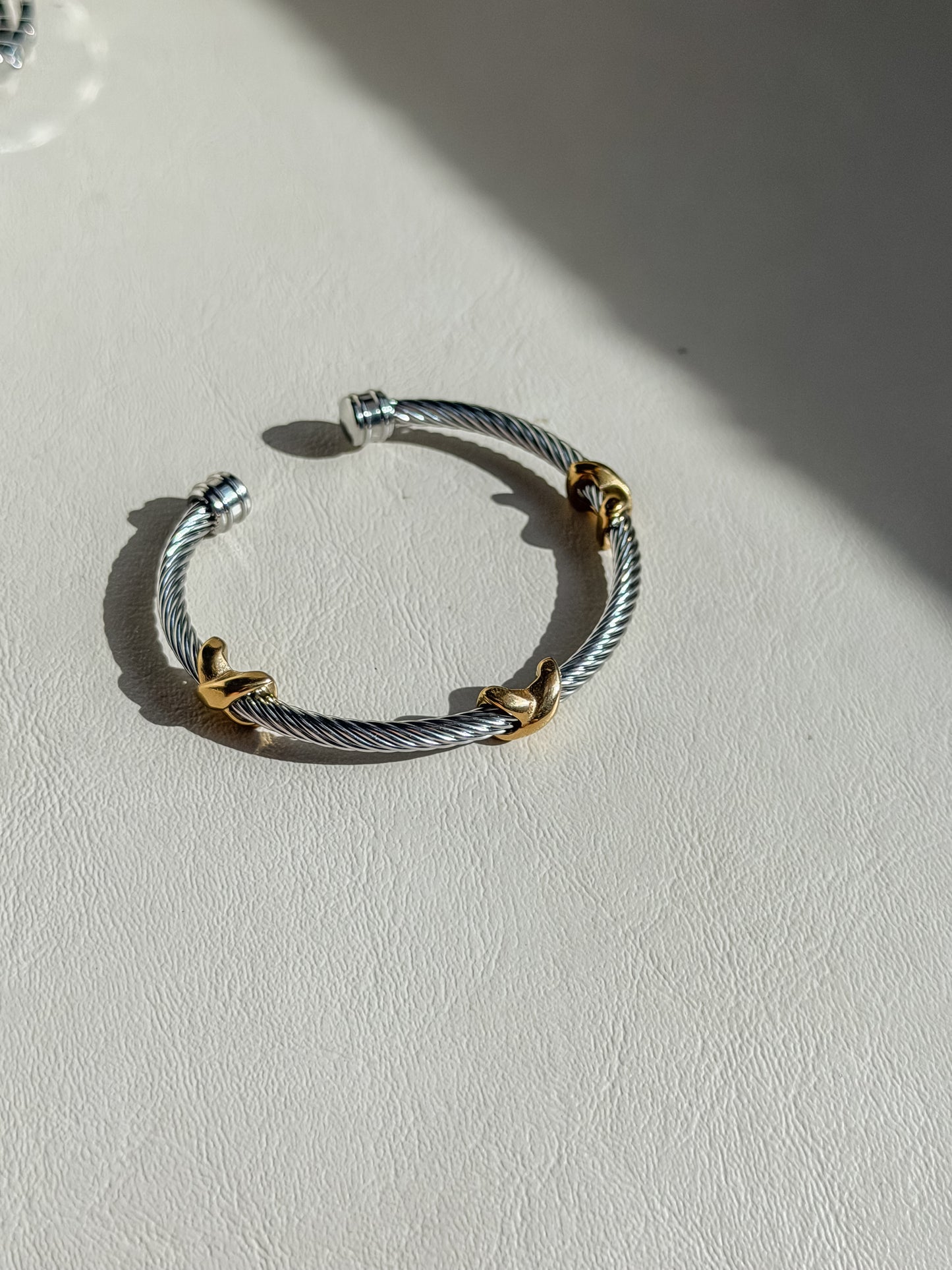 Glow bangle