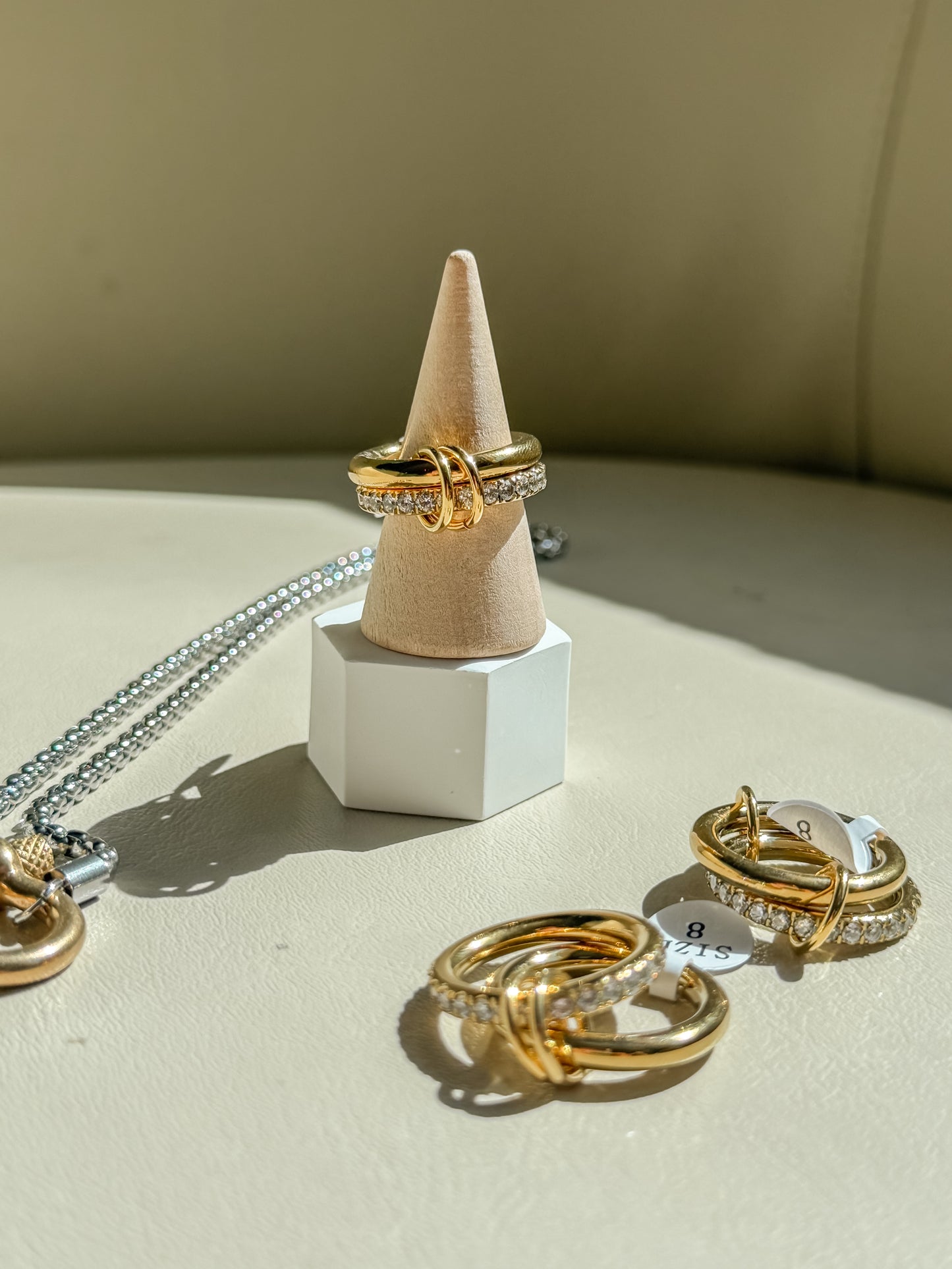 Forever ring