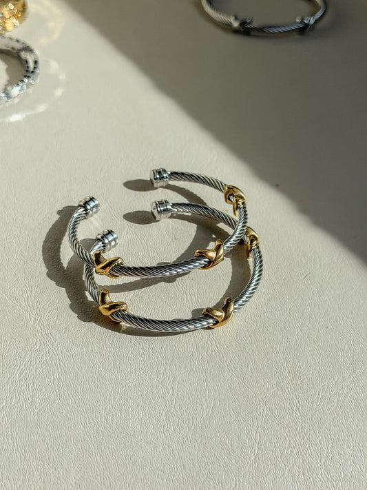 Glow bangle